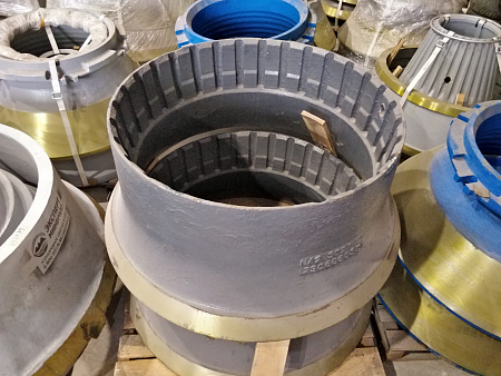 Футеровка чаши конусной дробилки SANDVIK CH440